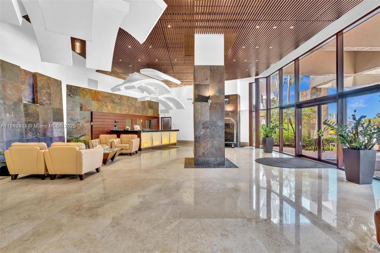 3300 NE 191st St, Unit LP04, Aventura, FL 33180 Photo