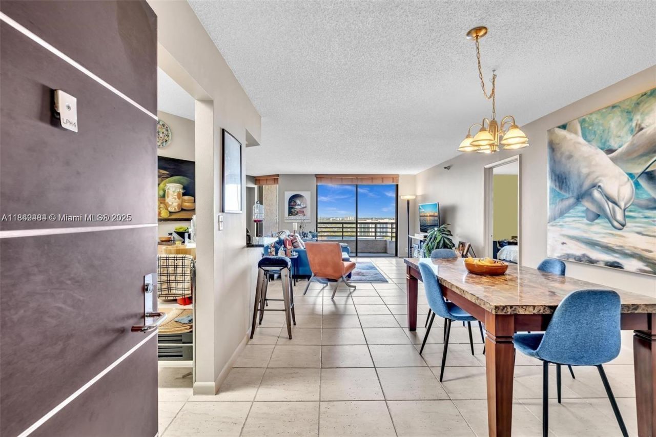 3300 NE 191st St, Unit LP04, Aventura, FL 33180 Photo