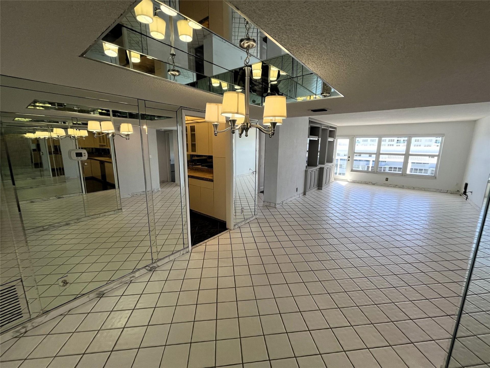 3500 Galt Ocean Drive, Unit 1802, Fort Lauderdale, FL 33308 Photo