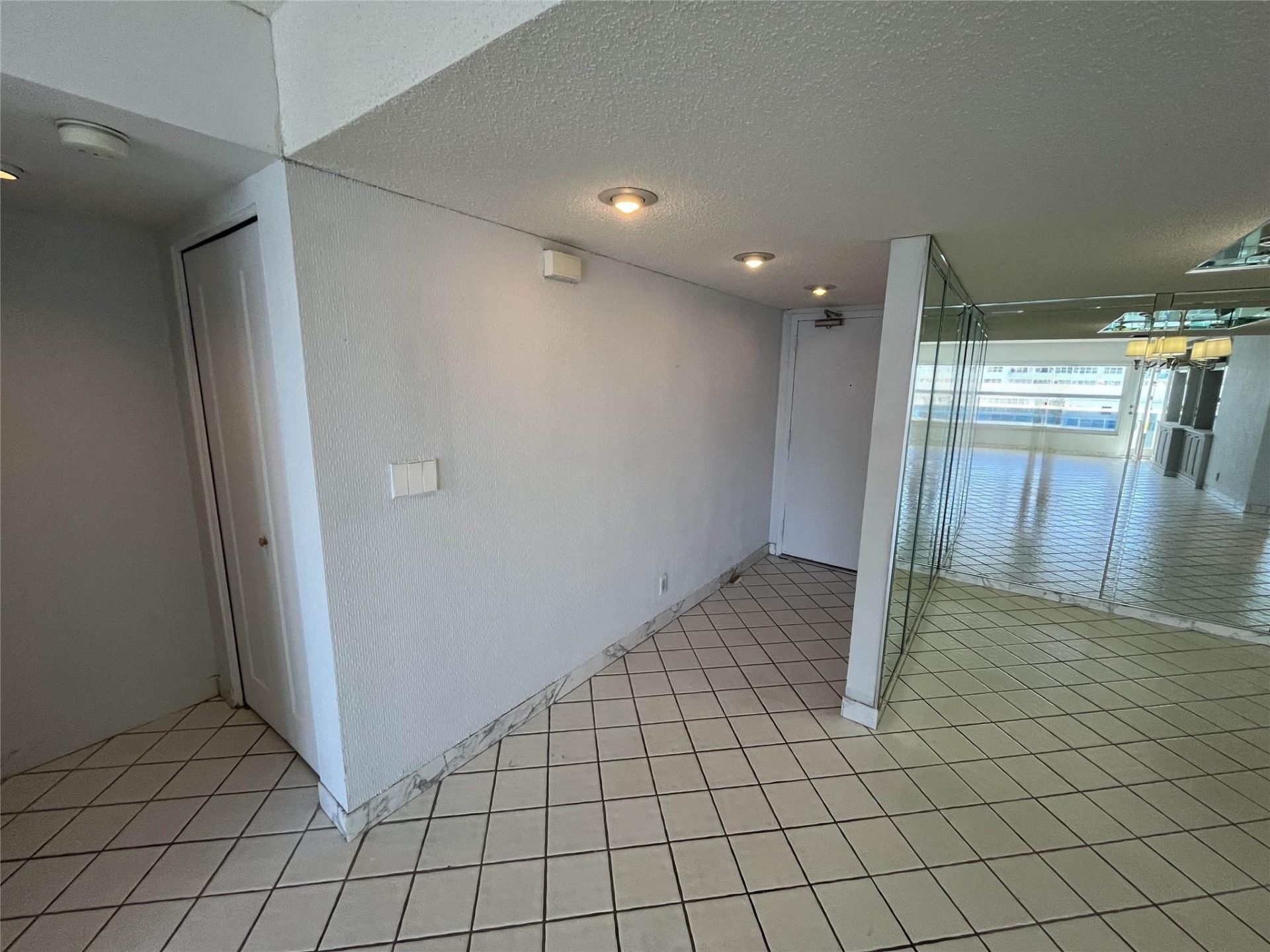 3500 Galt Ocean Drive, Unit 1802, Fort Lauderdale, FL 33308 Photo