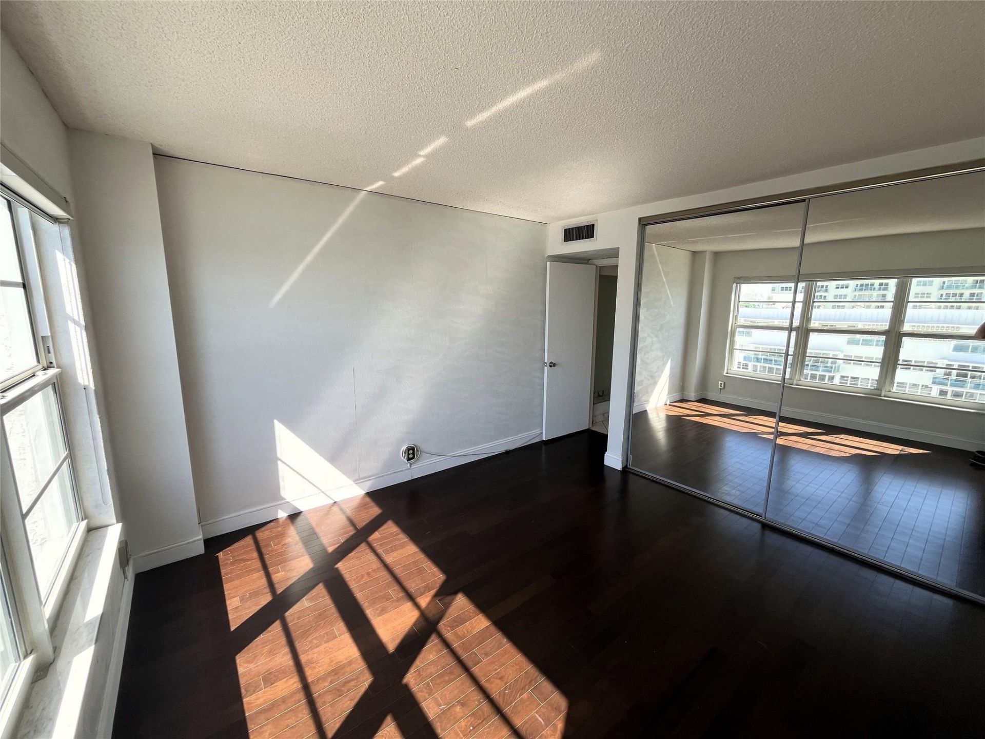 3500 Galt Ocean Drive, Unit 1802, Fort Lauderdale, FL 33308 Photo