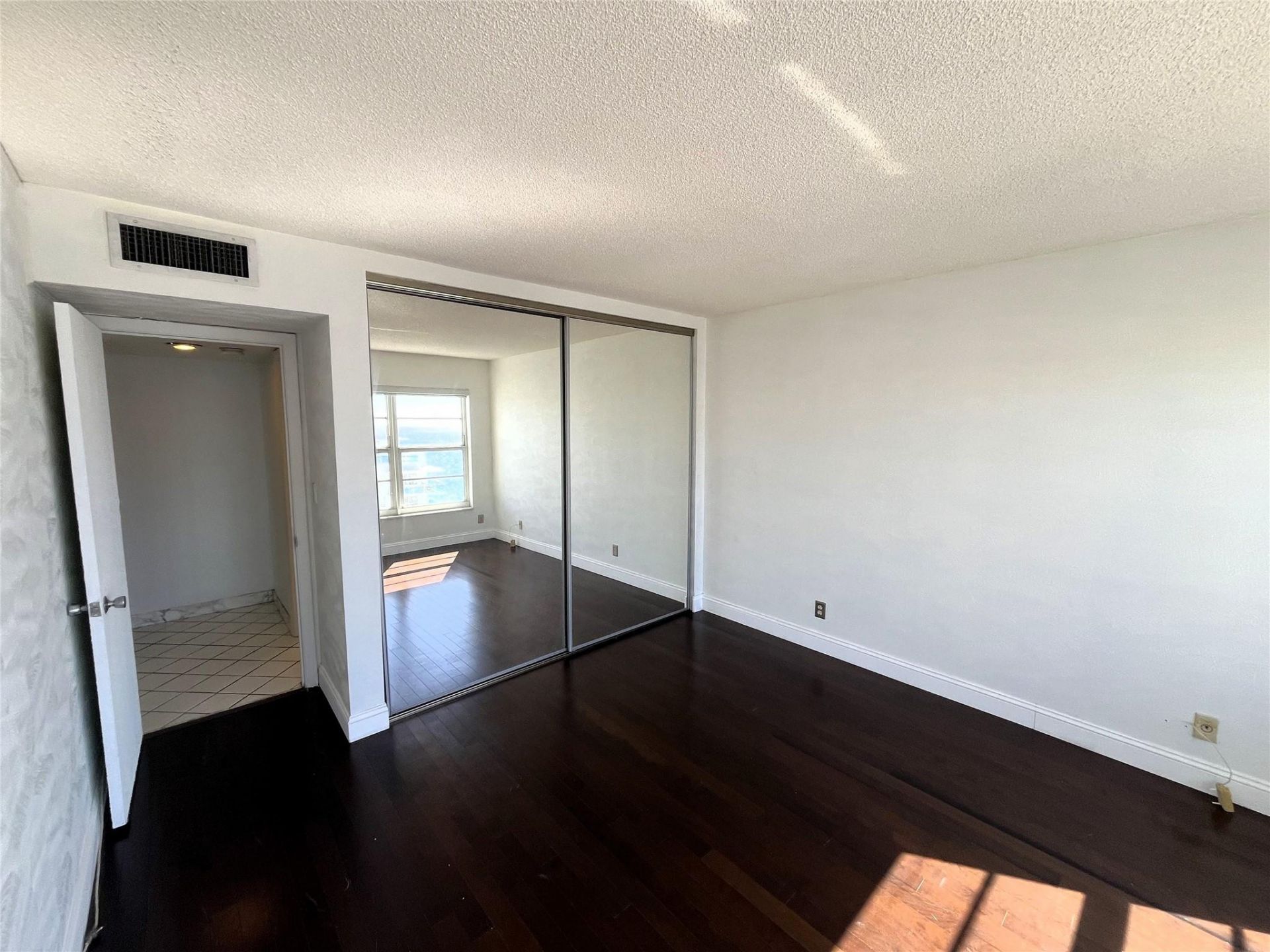 3500 Galt Ocean Drive, Unit 1802, Fort Lauderdale, FL 33308 Photo