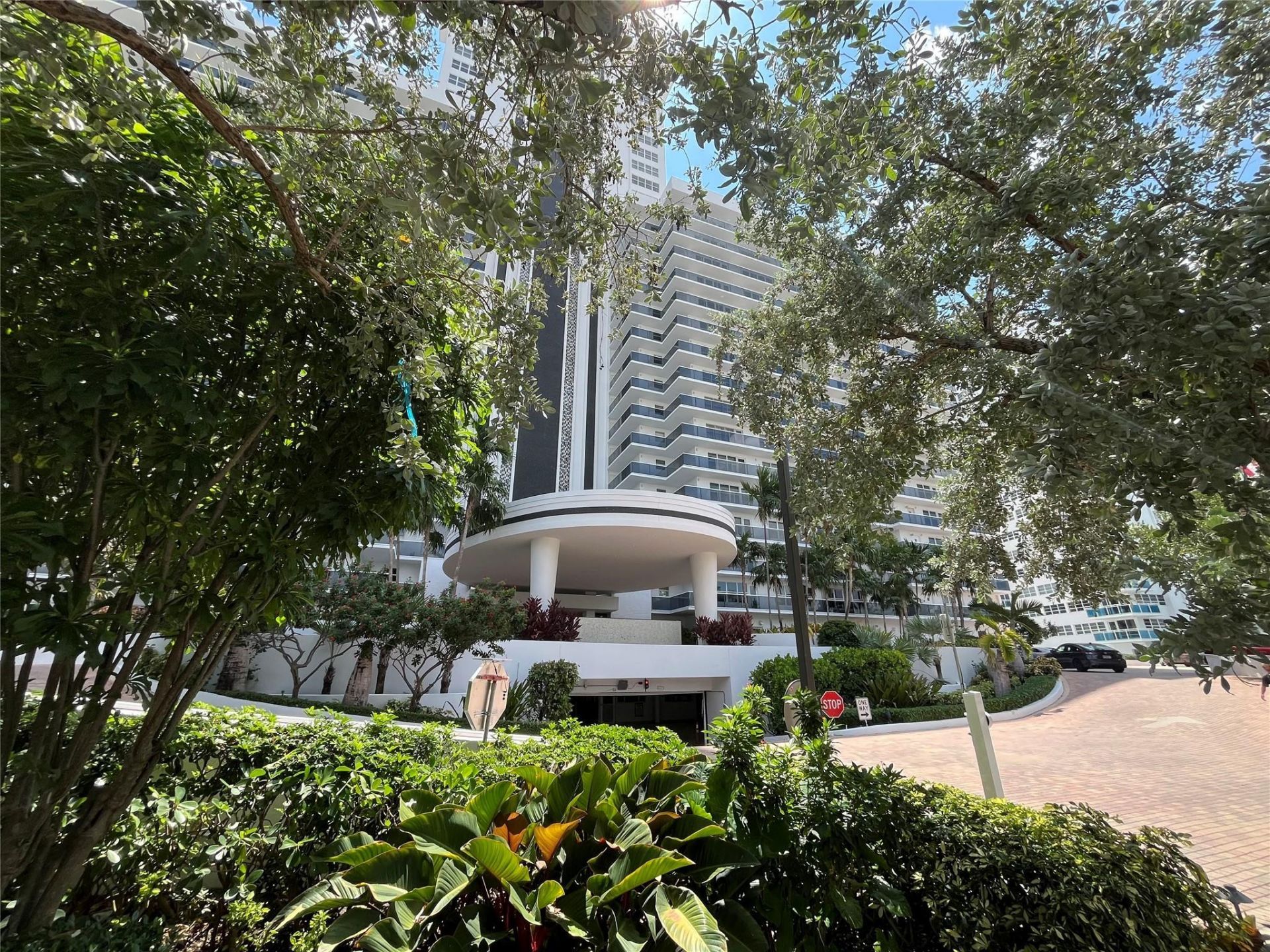3500 Galt Ocean Drive, Unit 1802, Fort Lauderdale, FL 33308 Photo