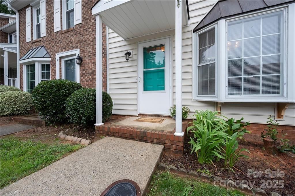 911 Shelby Drive, Unit E, Greensboro, NC 27409 Main Photo