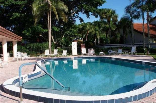 6070 SE Martinique Drive, Unit 103, Stuart, FL 34997 Photo