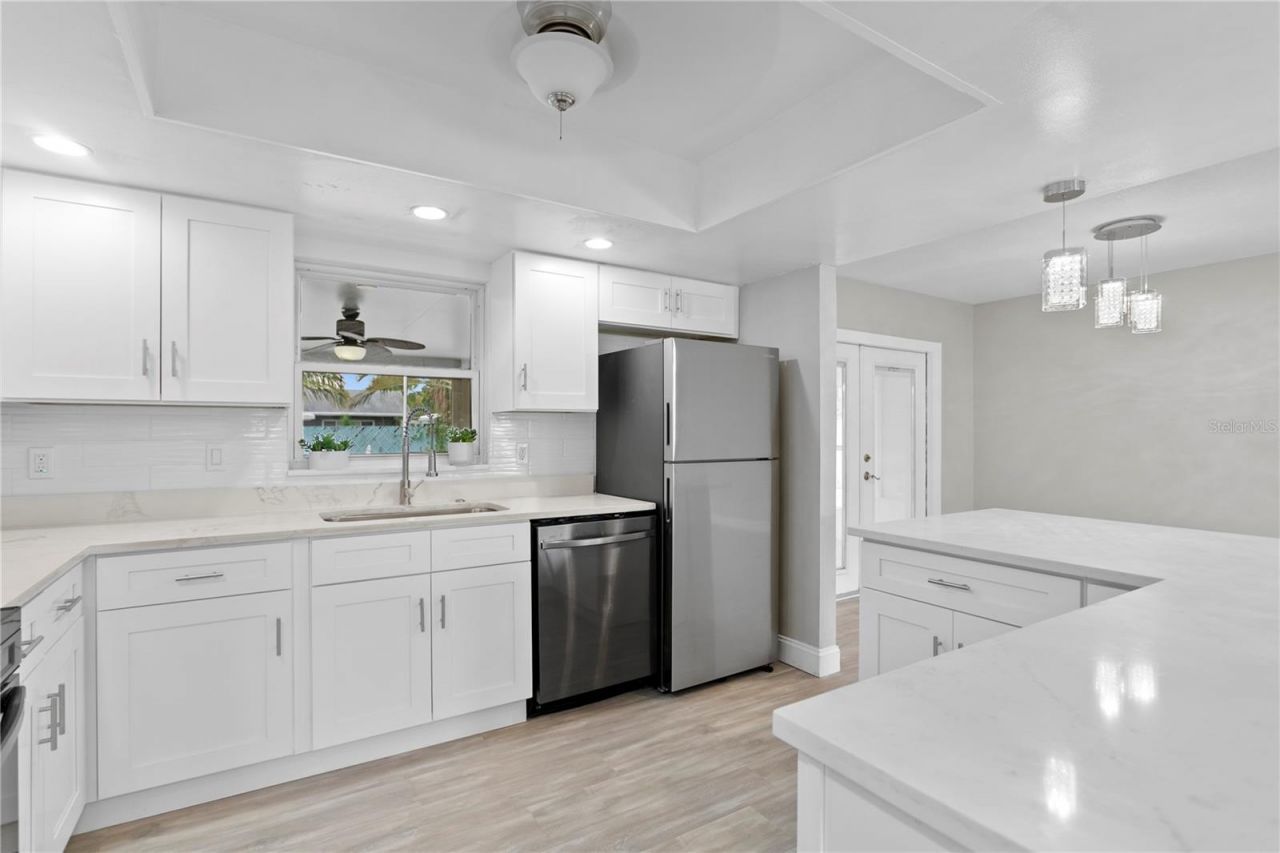 8412 Flagstone Drive, Tampa, FL 33615 Photo