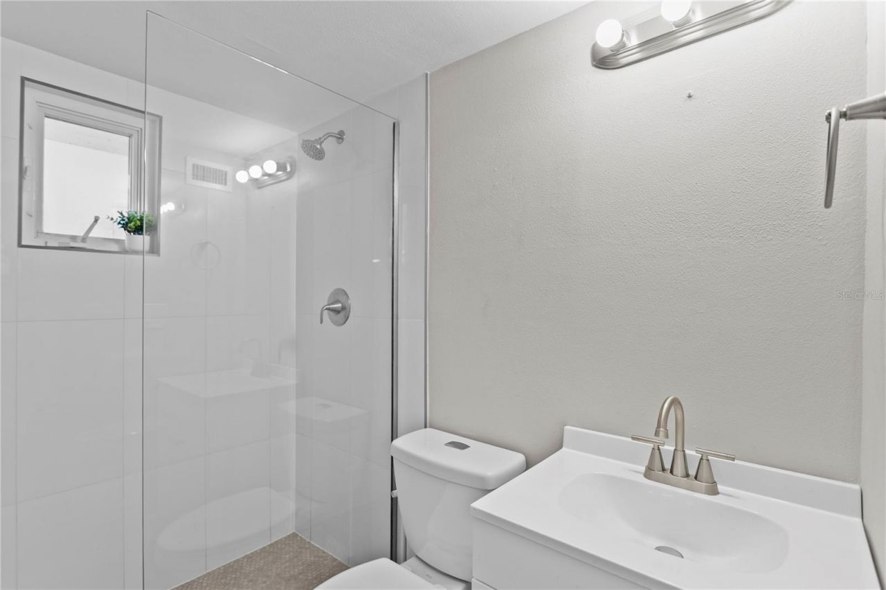 8412 Flagstone Drive, Tampa, FL 33615 Photo