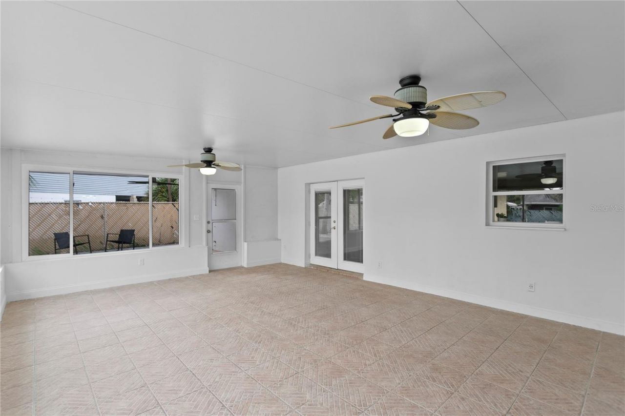 8412 Flagstone Drive, Tampa, FL 33615 Photo