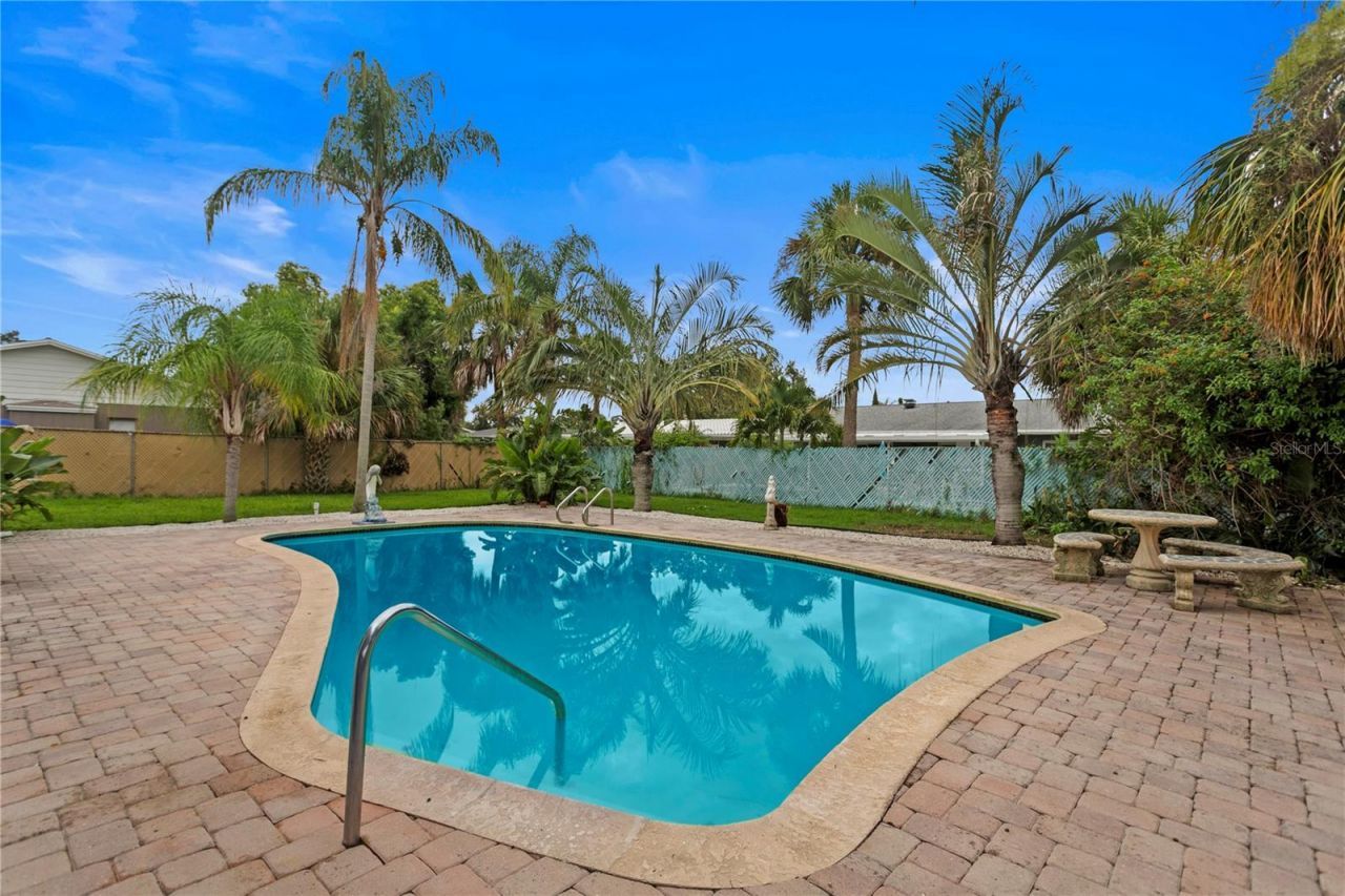 8412 Flagstone Drive, Tampa, FL 33615 Photo
