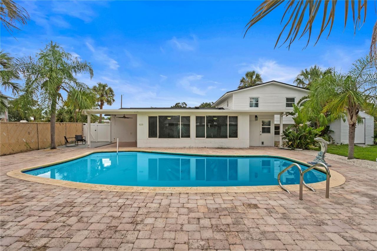 8412 Flagstone Drive, Tampa, FL 33615 Photo