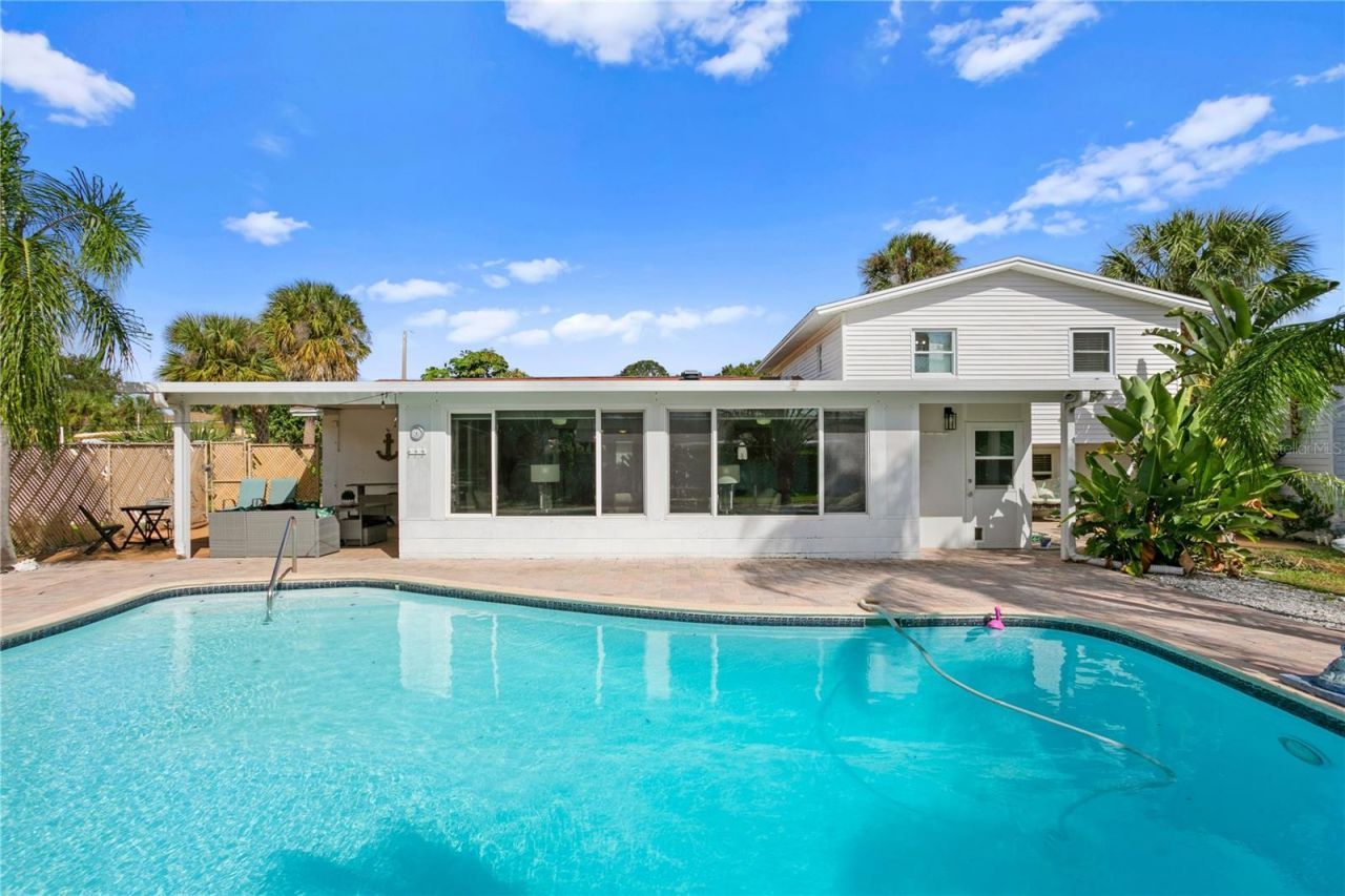 8412 Flagstone Drive, Tampa, FL 33615 Photo