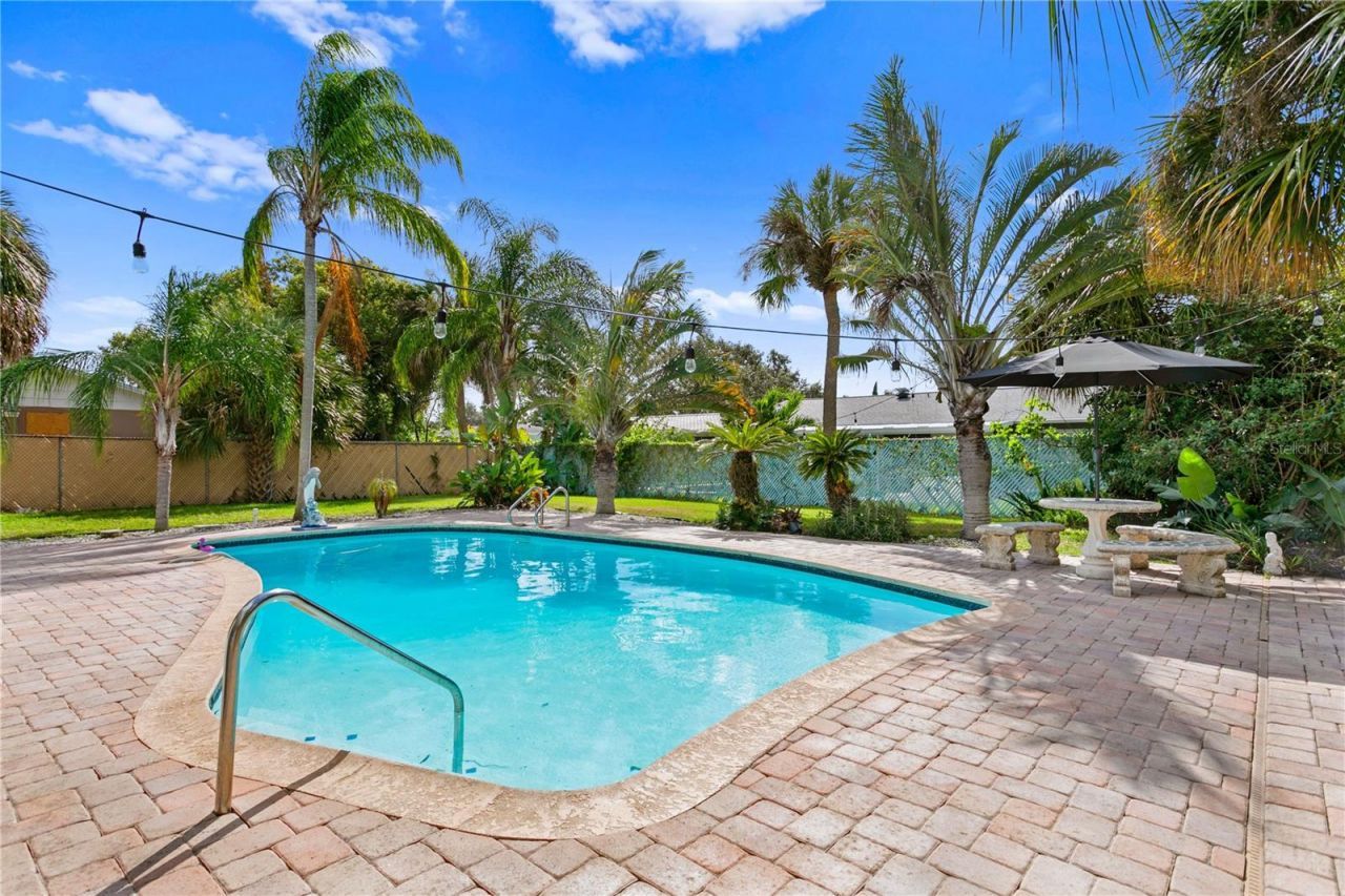 8412 Flagstone Drive, Tampa, FL 33615 Photo