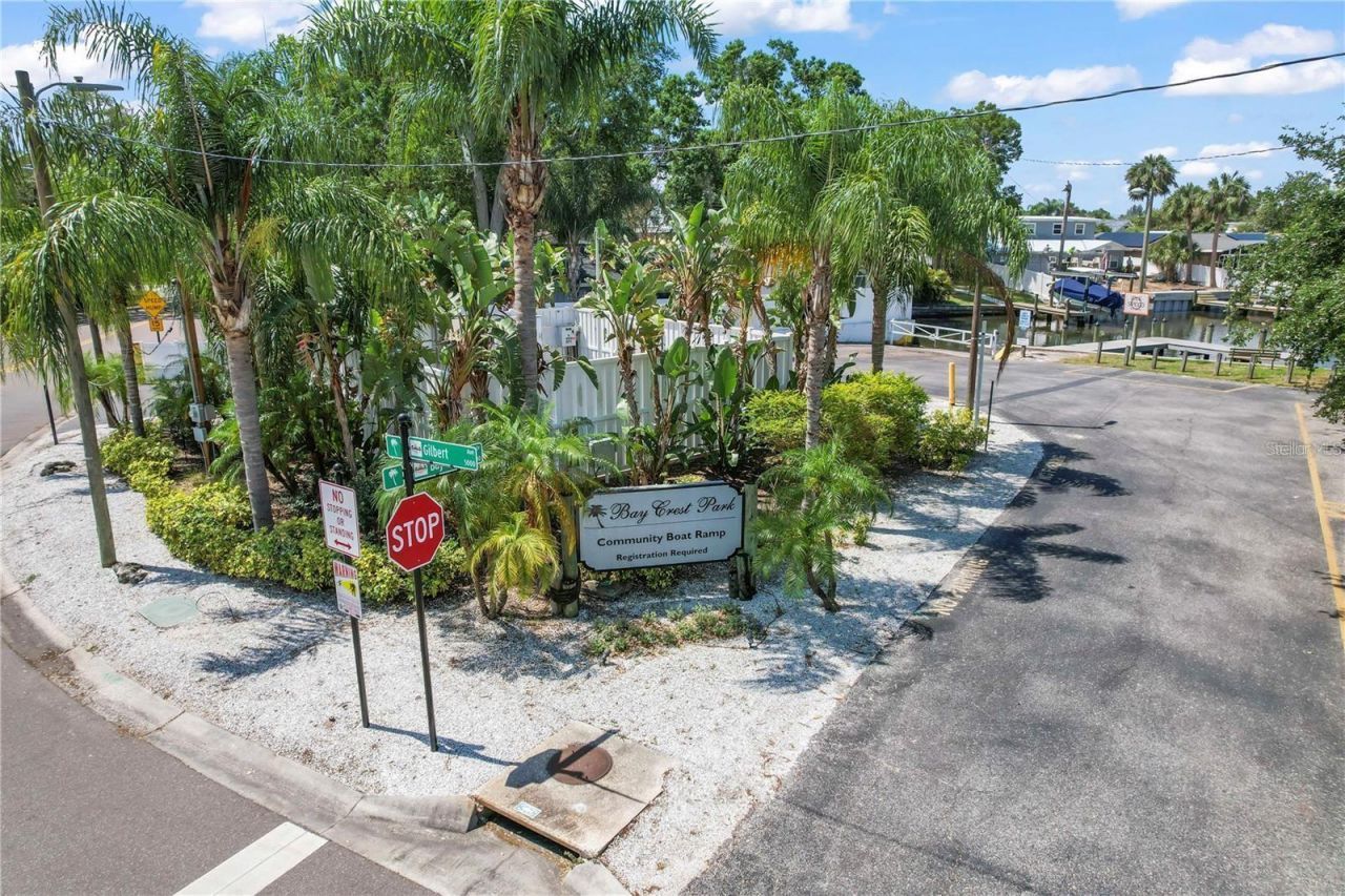 8412 Flagstone Drive, Tampa, FL 33615 Photo