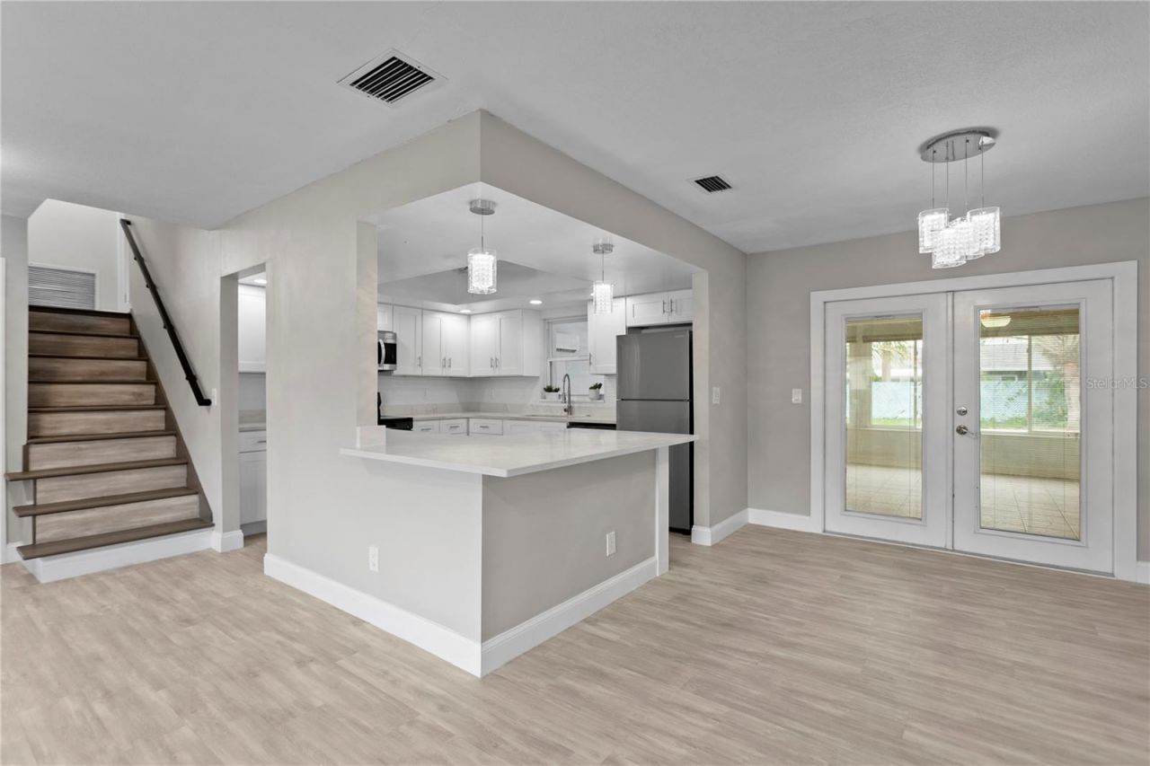 8412 Flagstone Drive, Tampa, FL 33615 Photo
