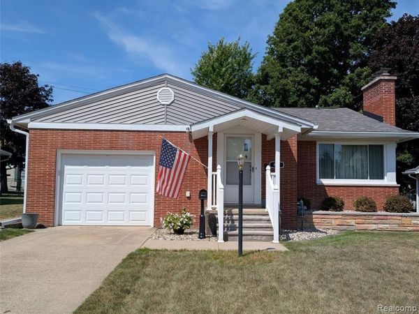 411 Cleveland Street, Bad Axe, MI 48413