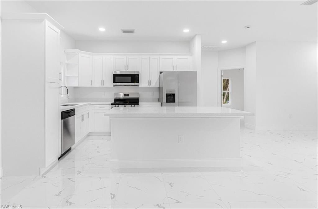 4387 70 Ave Ne, Naples, FL 34120 Photo