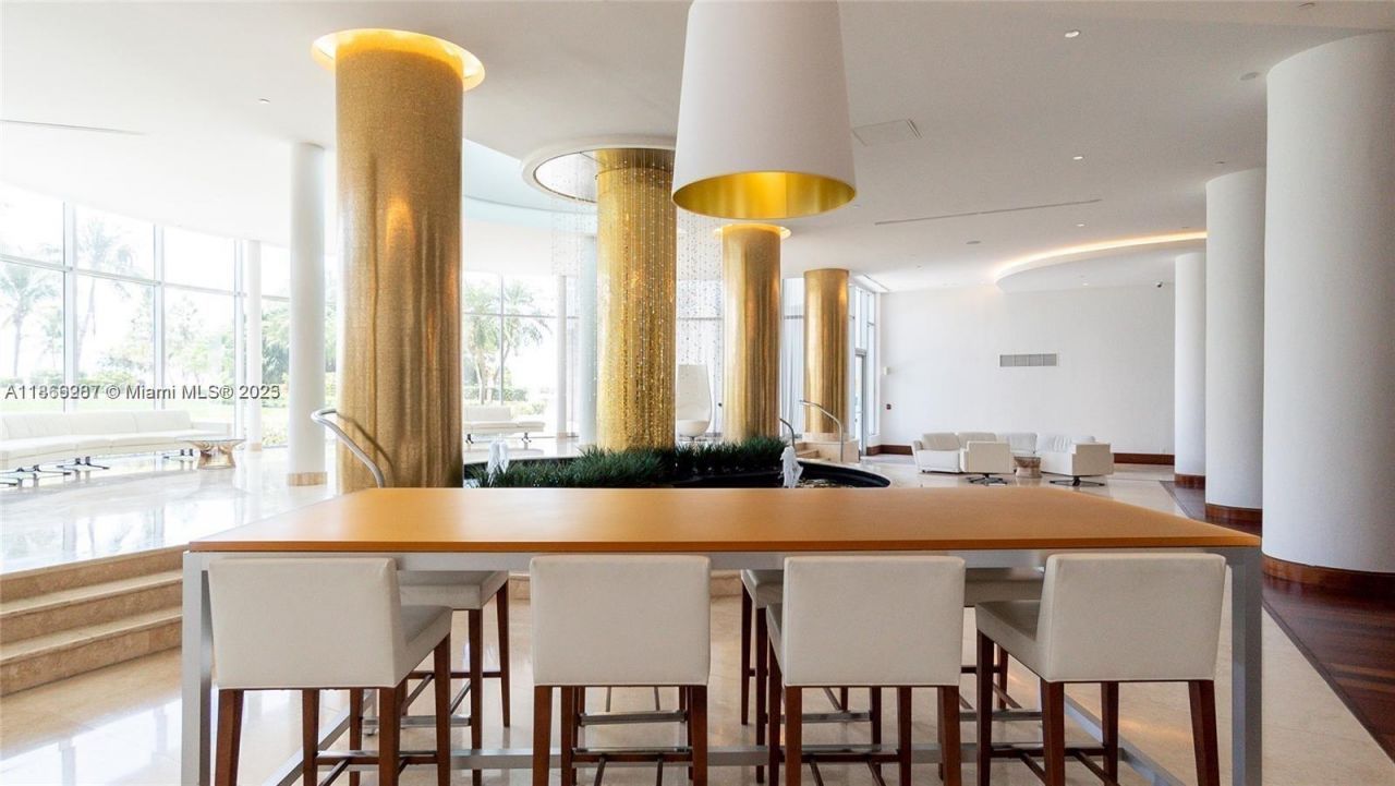 5161 Collins Ave, Unit 811, Miami Beach, FL 33140 Photo
