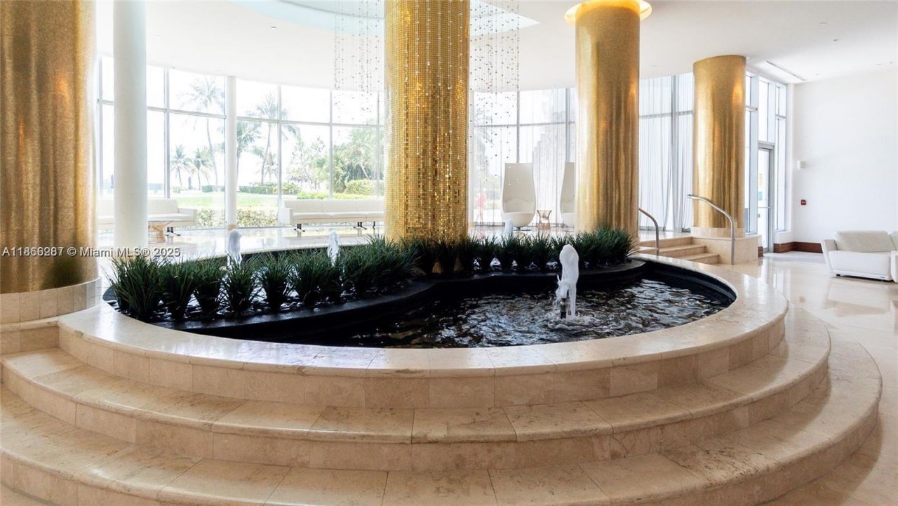 5161 Collins Ave, Unit 811, Miami Beach, FL 33140 Photo
