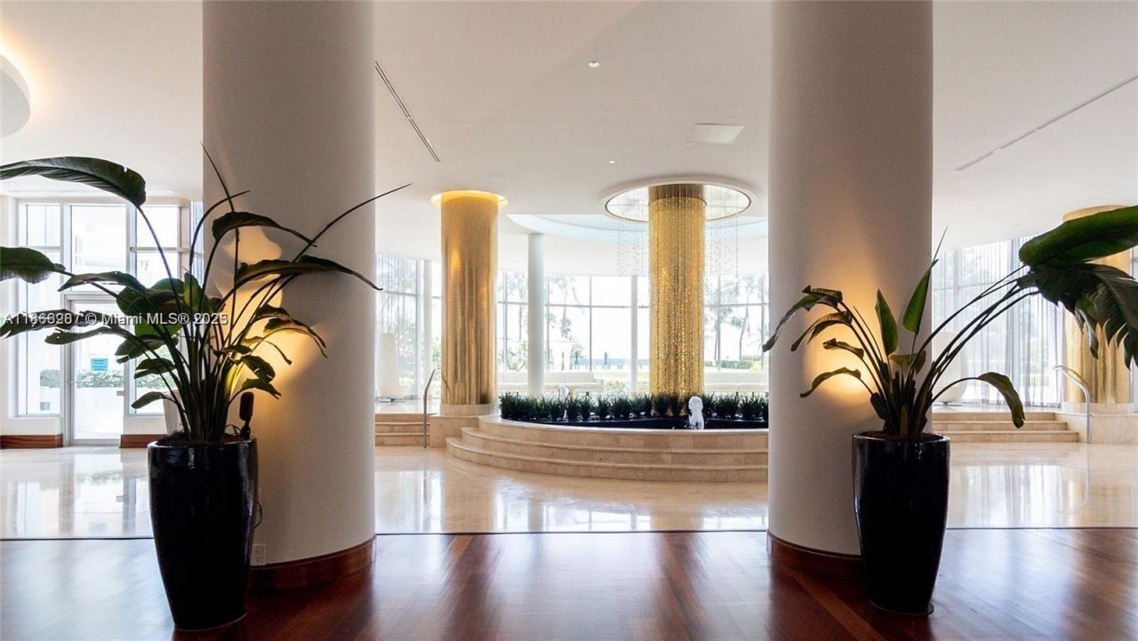 5161 Collins Ave, Unit 811, Miami Beach, FL 33140 Photo