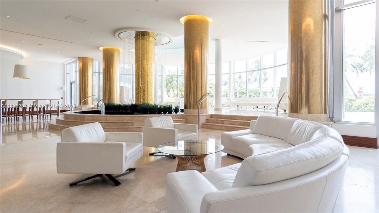 5161 Collins Ave, Unit 811, Miami Beach, FL 33140 Photo