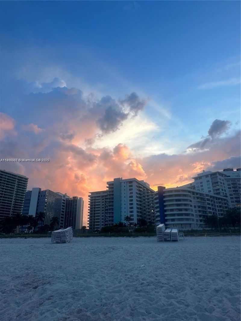 5161 Collins Ave, Unit 811, Miami Beach, FL 33140 Photo