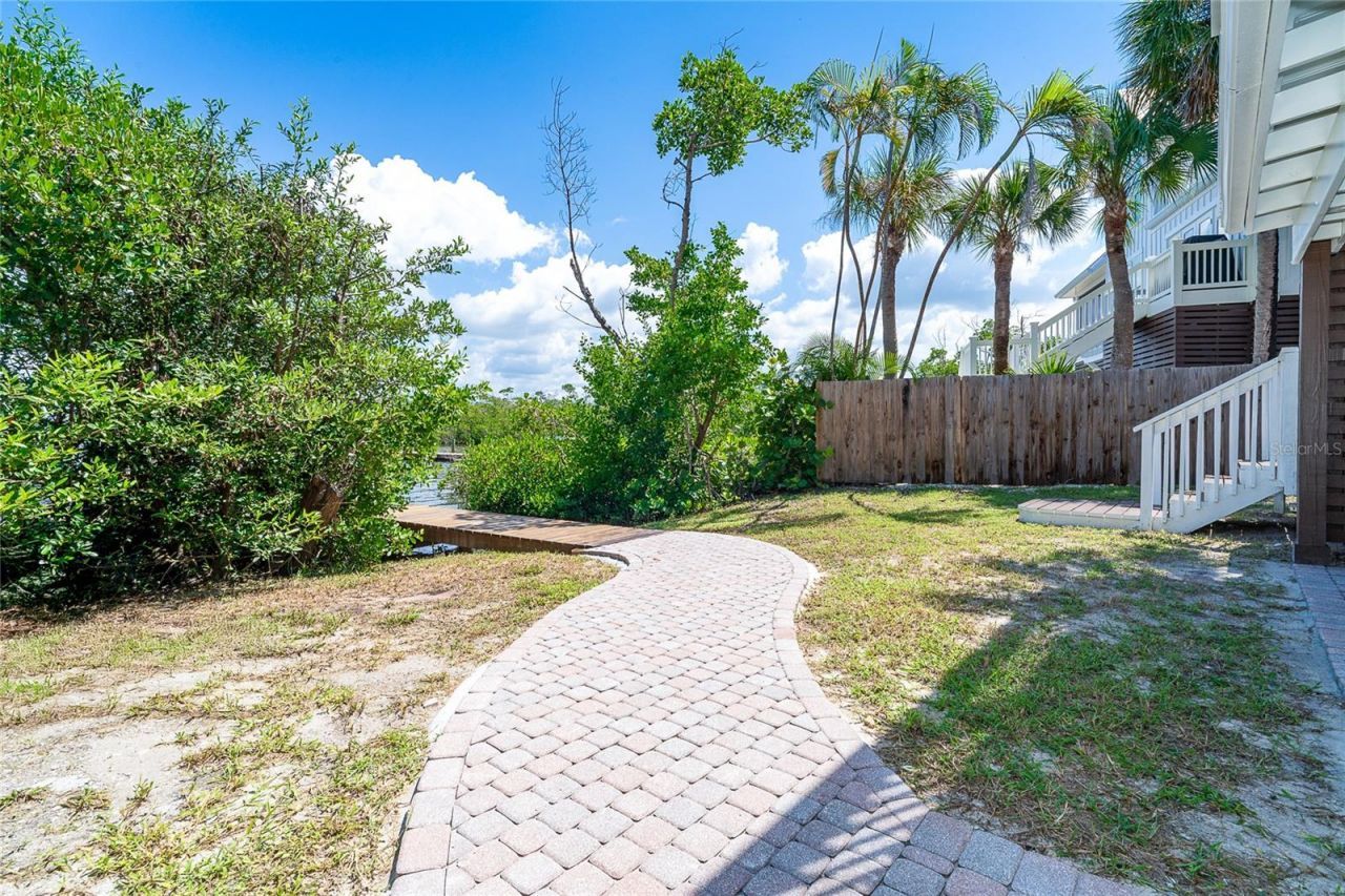 20 N Gulf Boulevard, Placida, FL 33946 Photo