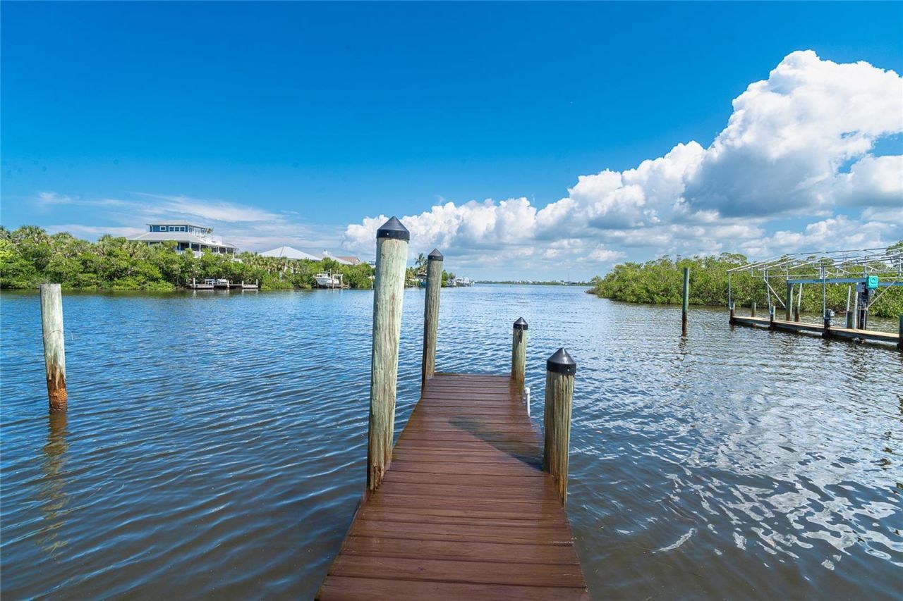 20 N Gulf Boulevard, Placida, FL 33946 Photo