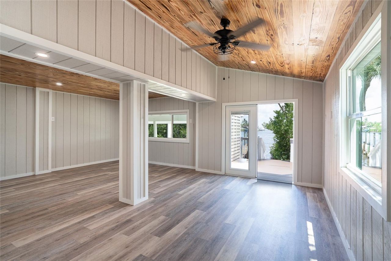 20 N Gulf Boulevard, Placida, FL 33946 Photo