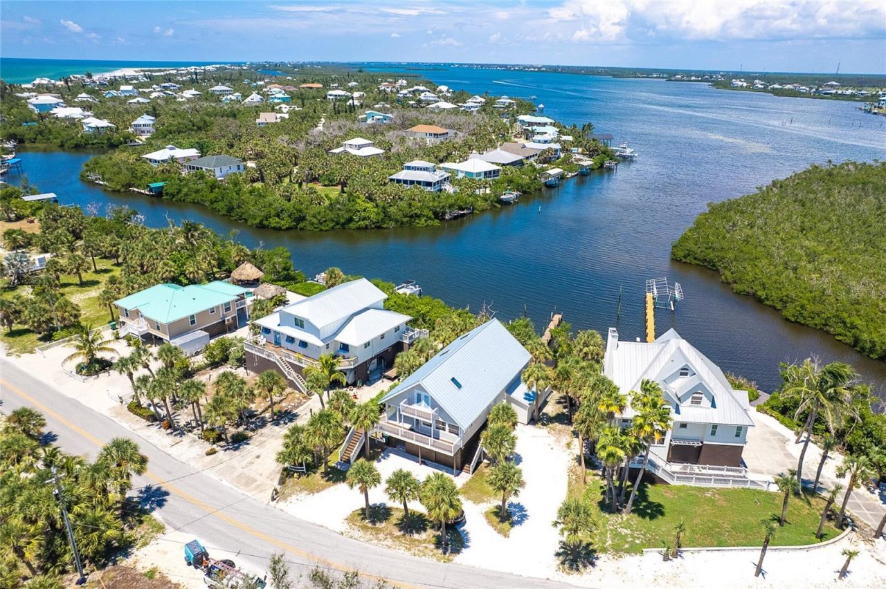 20 N Gulf Boulevard, Placida, FL 33946 Photo
