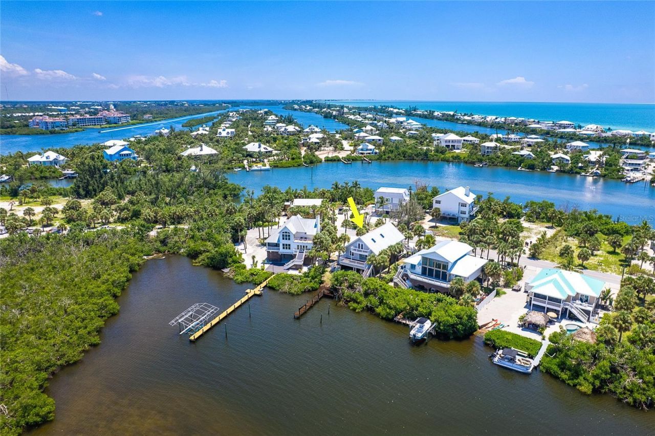 20 N Gulf Boulevard, Placida, FL 33946 Photo