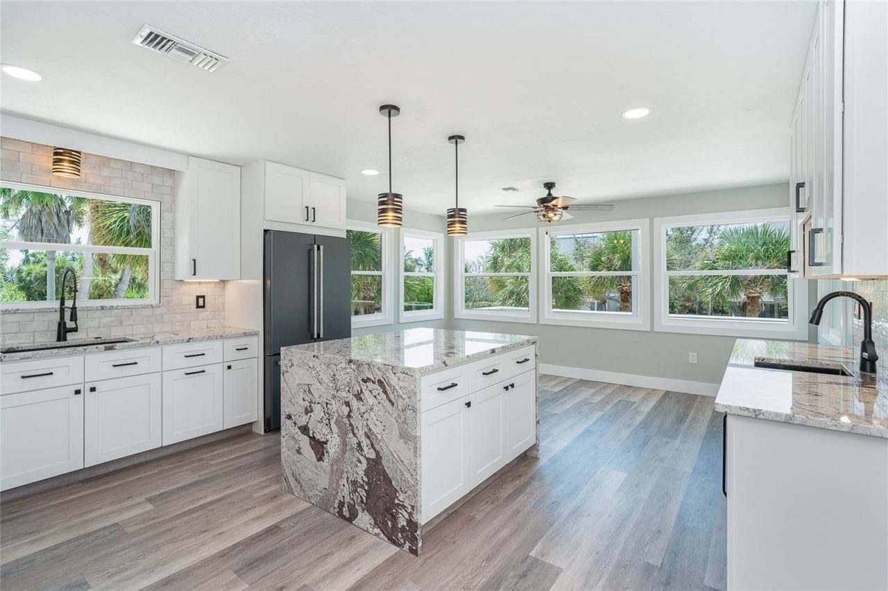 20 N Gulf Boulevard, Placida, FL 33946 Photo