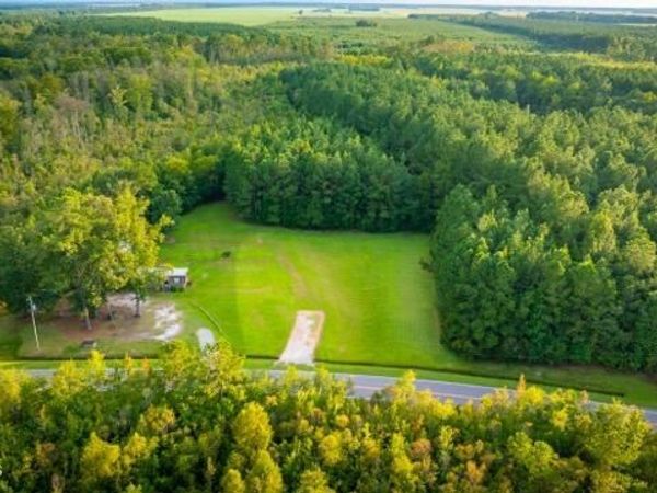 2409 S Fork Creek Road, Creswell, NC 27928