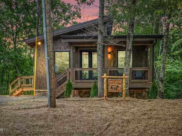 2807 Teaberry Hill Way, Sevierville, TN 37862