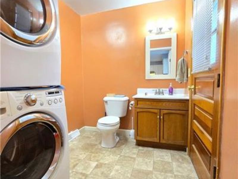 1290 Red Oaks Circle, Springfield, OH 45506 Photo 14