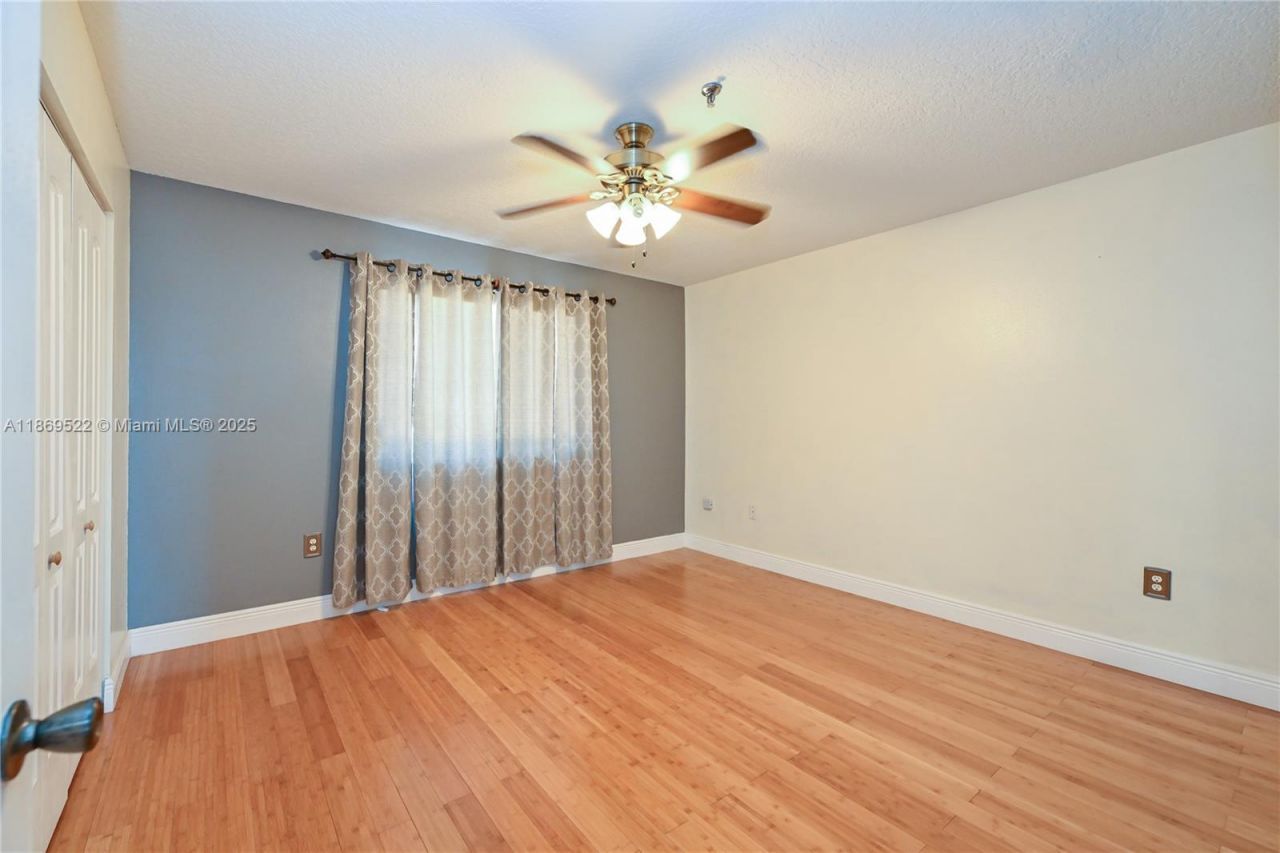 8390 NW 103rd St, Unit 205H, Hialeah Gardens, FL 33016 Photo