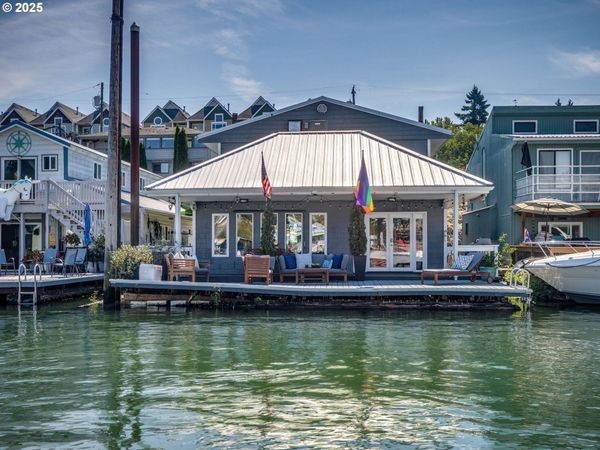 173 NE Bridgeton RD, Unit 25, Portland, OR 97211