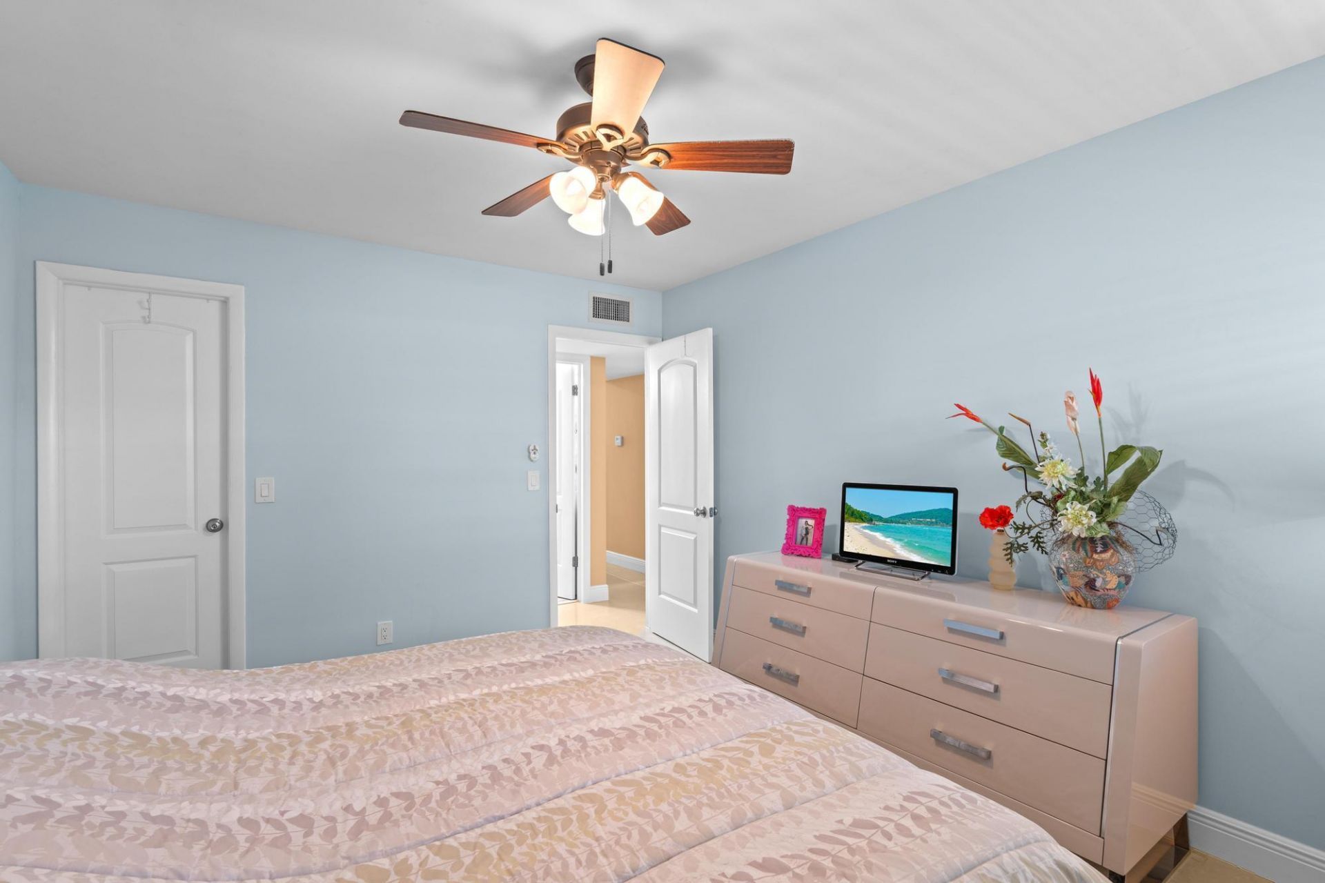 480 Flanders J, Delray Beach, FL 33484 Photo