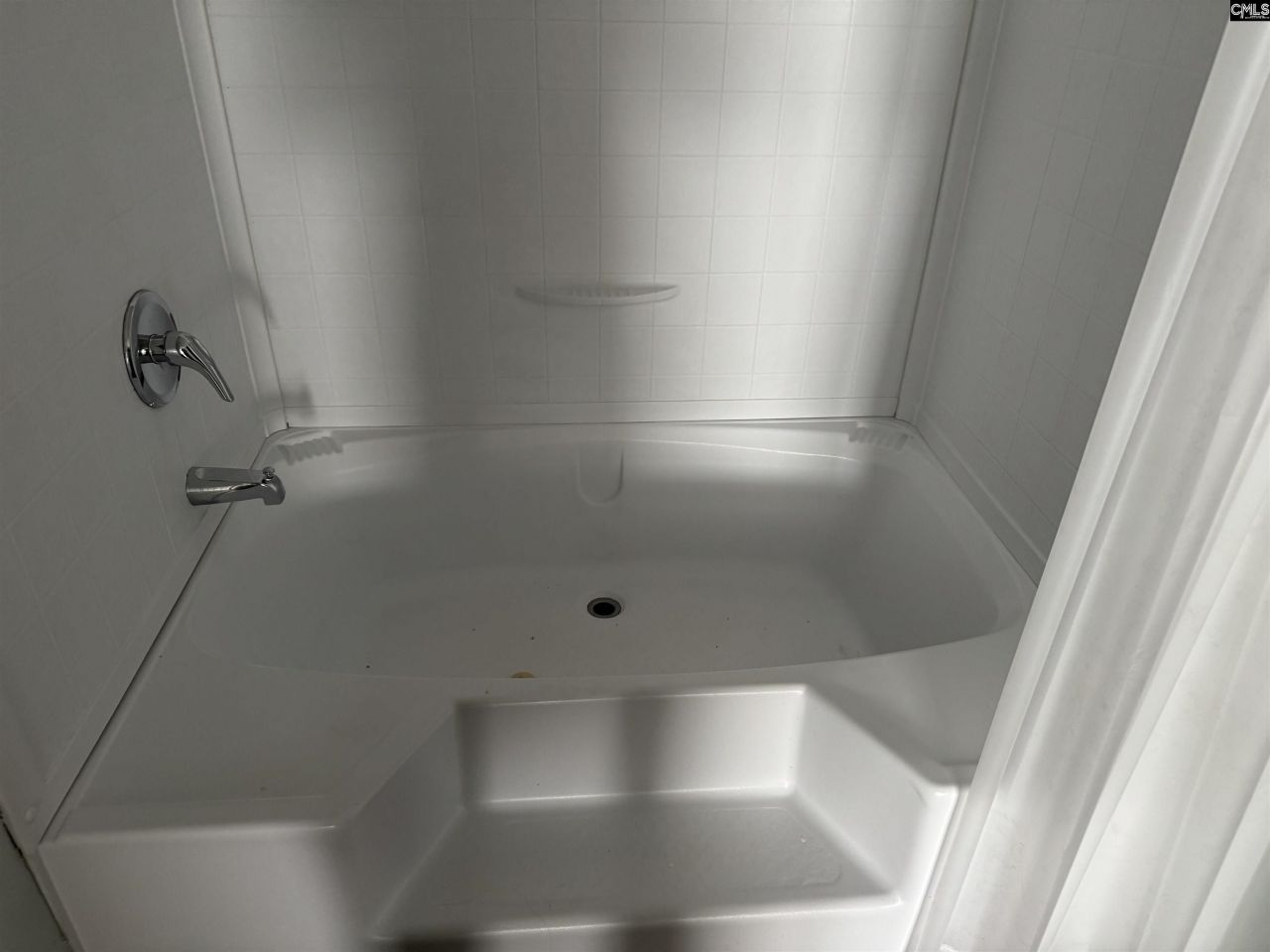 7527 Old Number Six Highway Photo 22