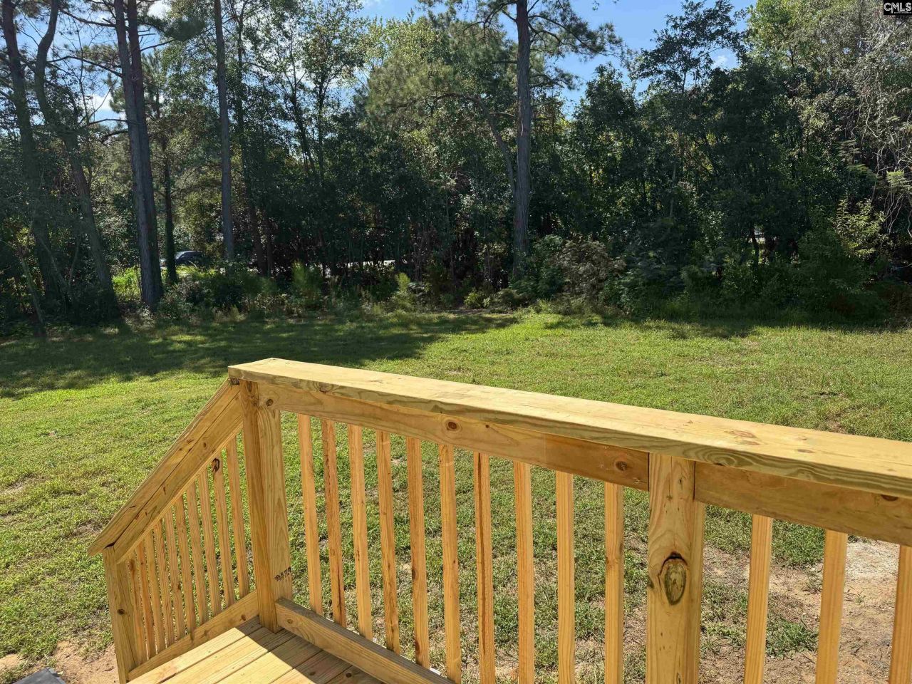 7527 Old Number Six Highway Photo 5