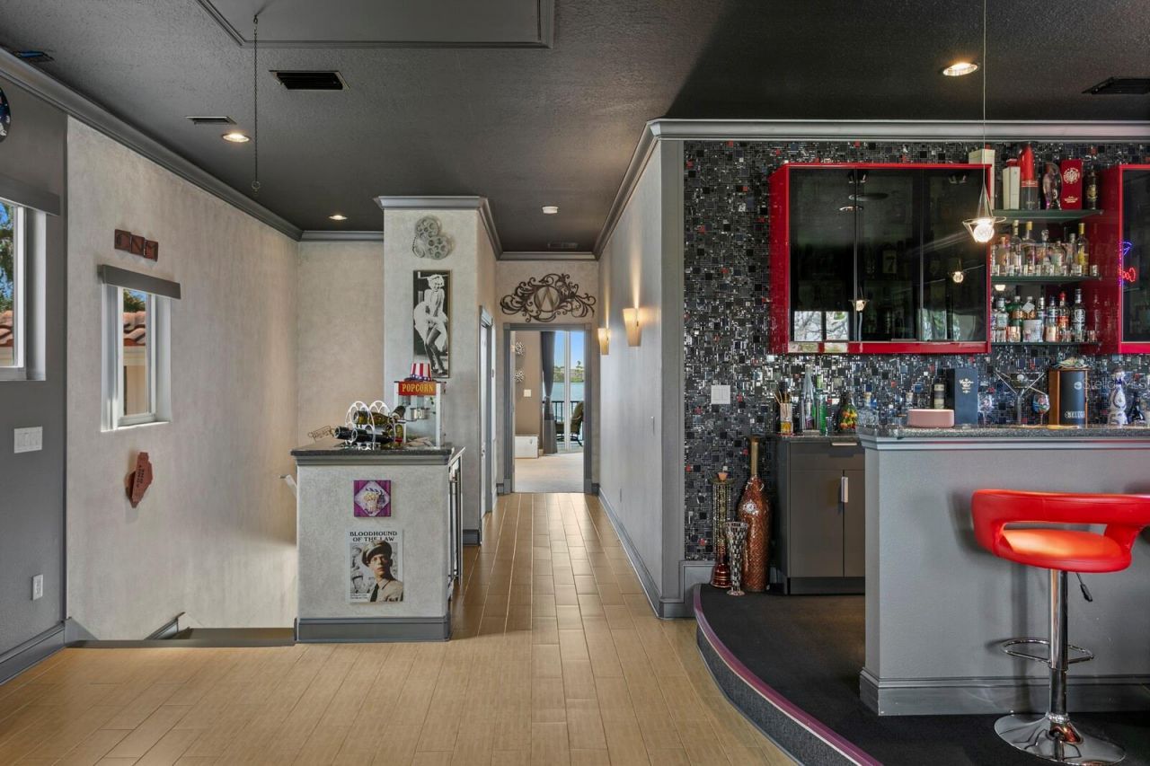 1632 Sea Breeze Drive, Tarpon Springs, FL 34689 Photo