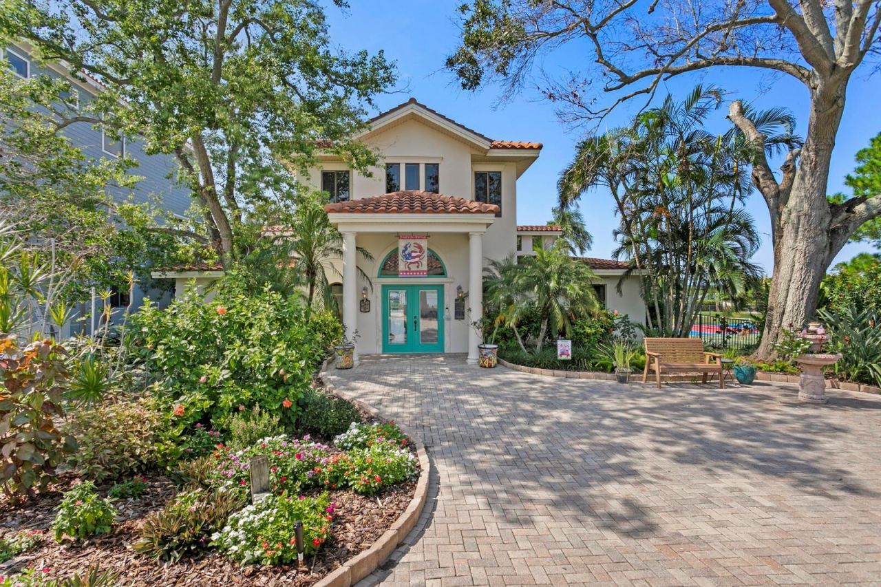1632 Sea Breeze Drive, Tarpon Springs, FL 34689 Photo