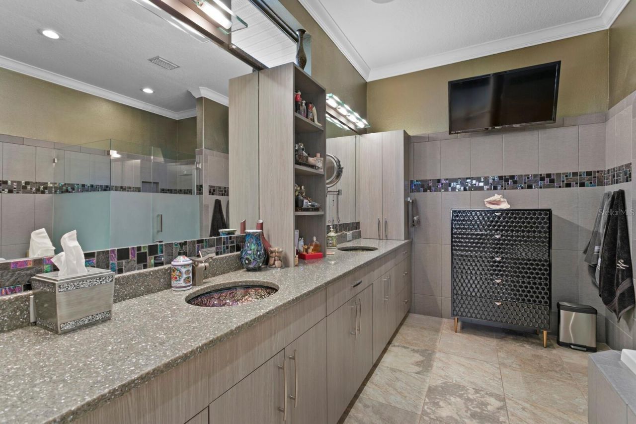 1632 Sea Breeze Drive, Tarpon Springs, FL 34689 Photo