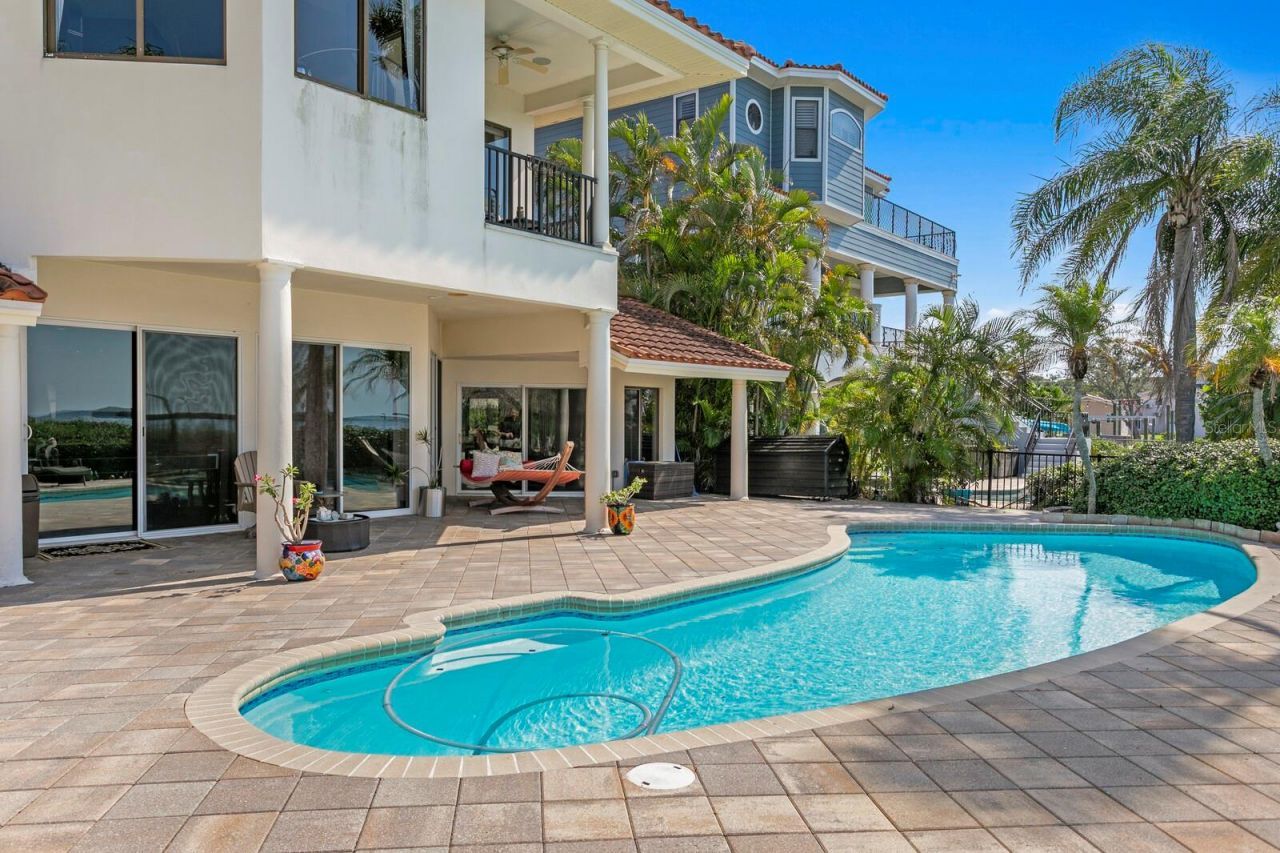 1632 Sea Breeze Drive, Tarpon Springs, FL 34689 Photo