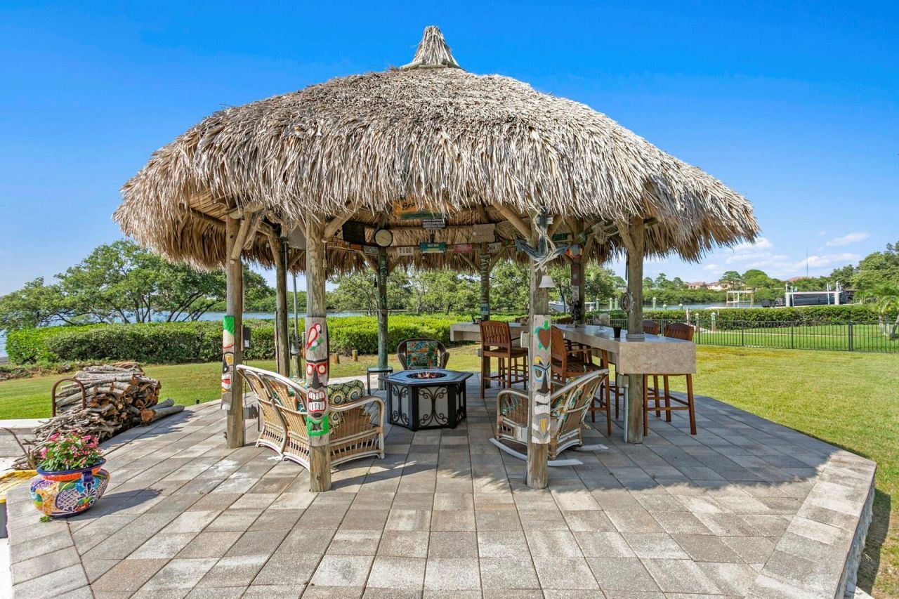 1632 Sea Breeze Drive, Tarpon Springs, FL 34689 Photo