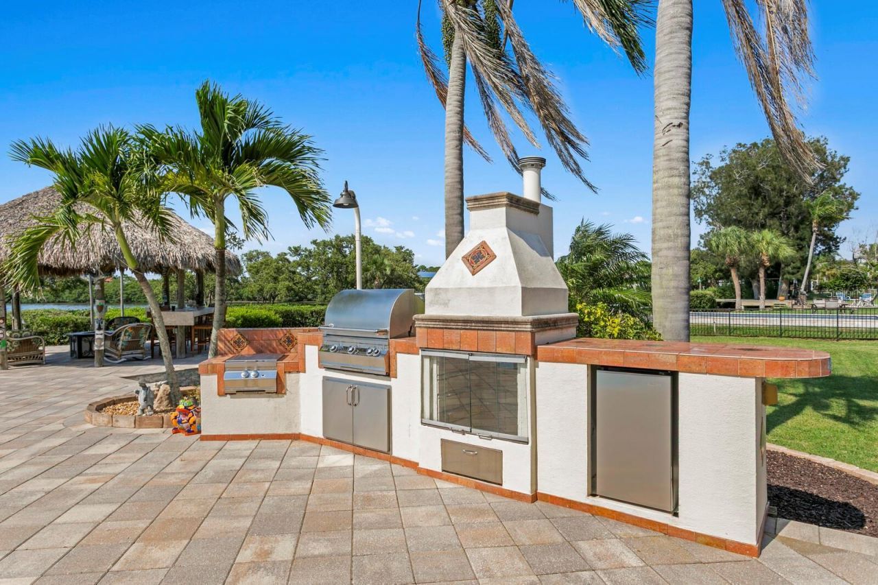 1632 Sea Breeze Drive, Tarpon Springs, FL 34689 Photo