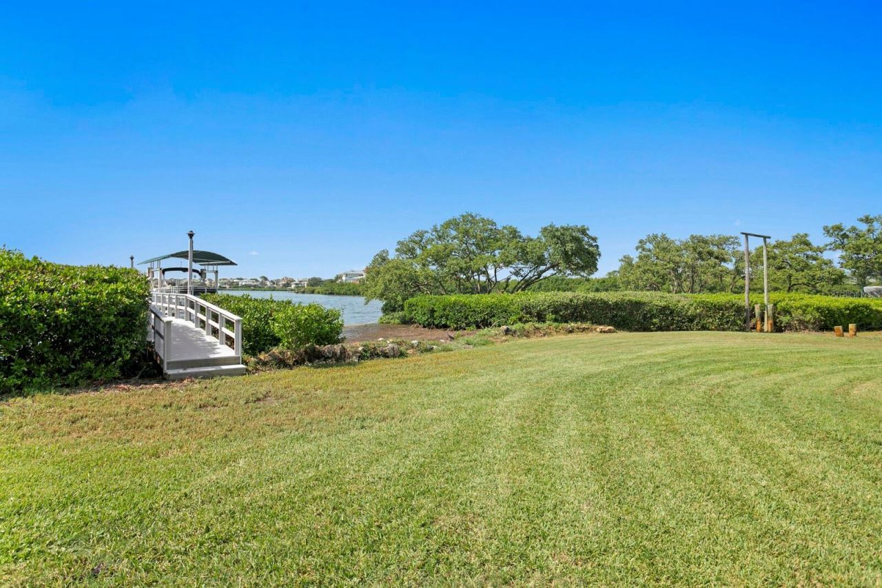 1632 Sea Breeze Drive, Tarpon Springs, FL 34689 Photo