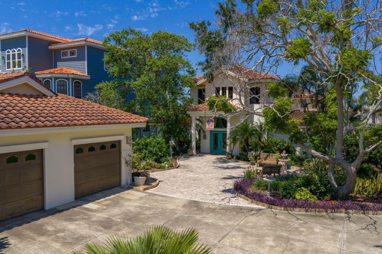 1632 Sea Breeze Drive, Tarpon Springs, FL 34689 Photo