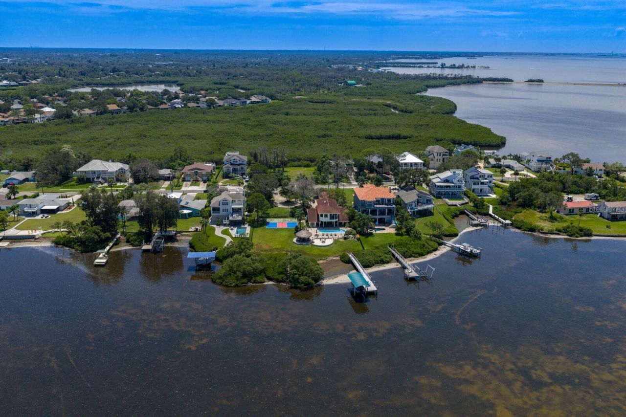 1632 Sea Breeze Drive, Tarpon Springs, FL 34689 Photo