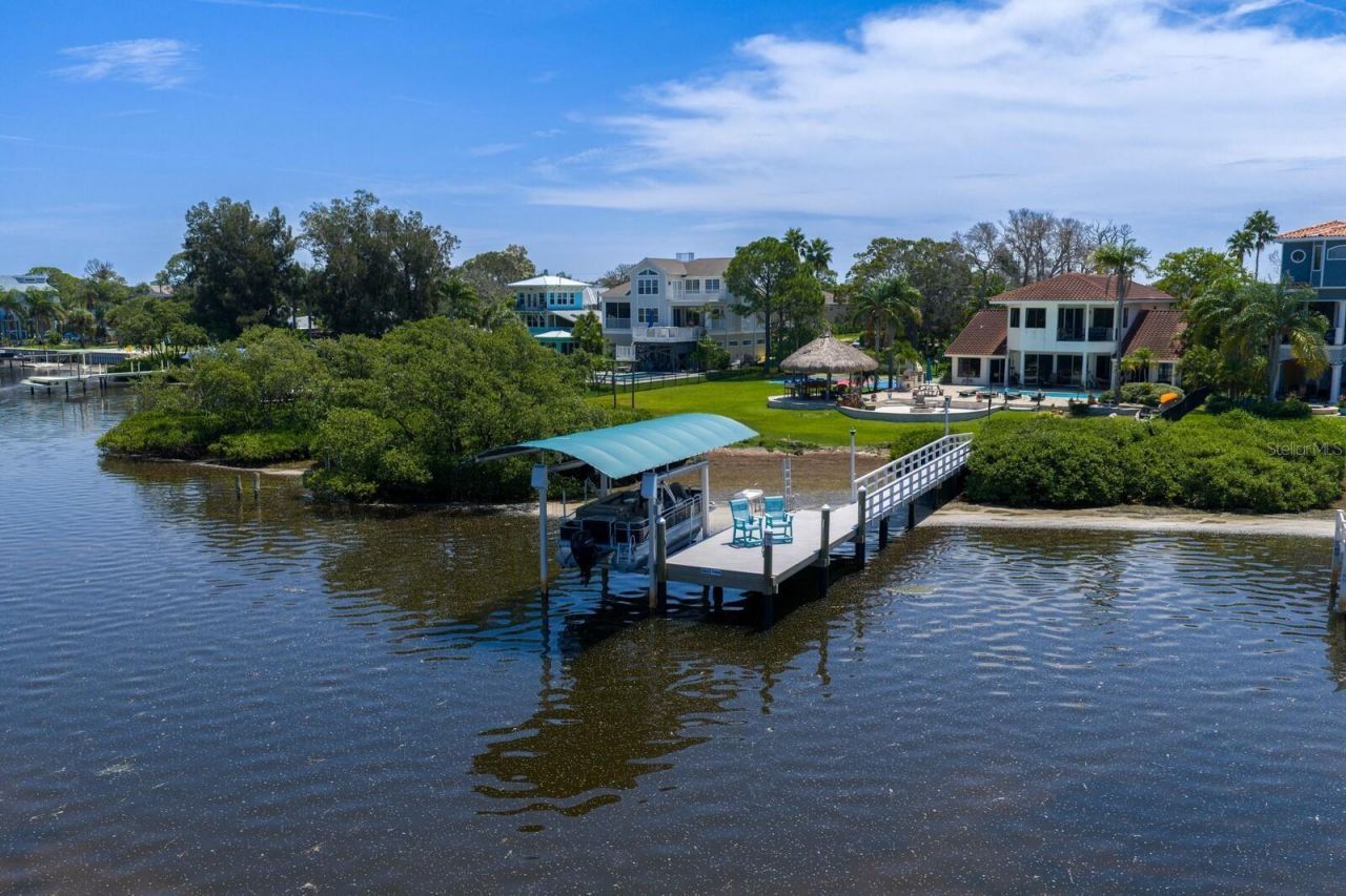 1632 Sea Breeze Drive, Tarpon Springs, FL 34689 Photo