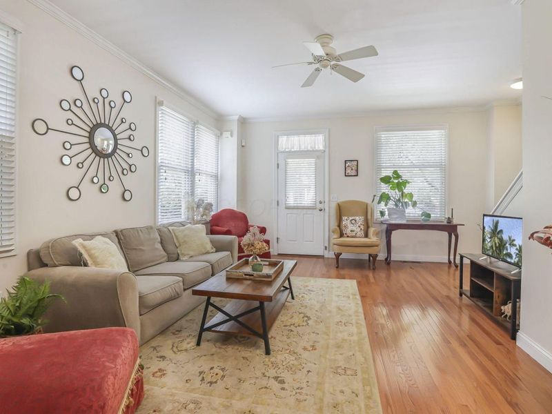 319 W 2nd Avenue, Columbus, OH 43201 Photo 6